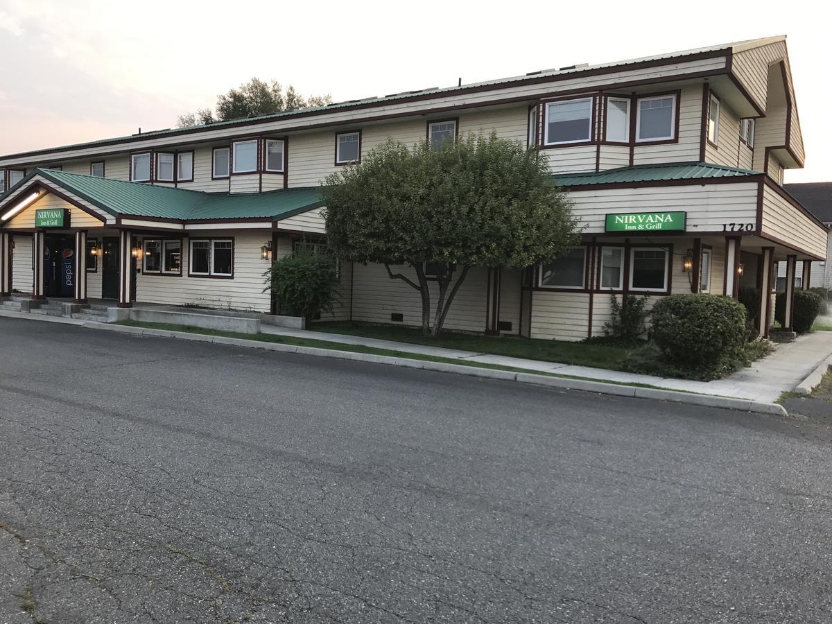 Nirvana Inn & Grill 엘렌스버그 외부 사진